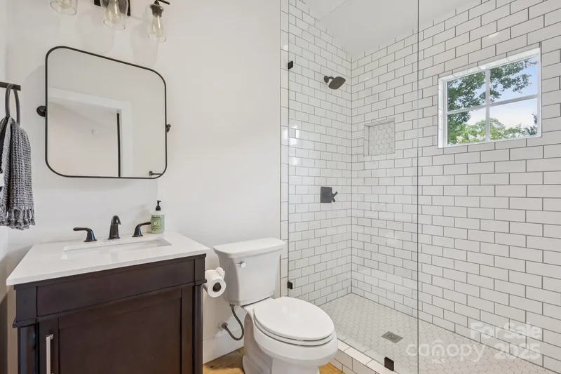 2221 Kenmore Avenue, Charlotte, NC 28204, Charlotte, North Carolina, United States. - Photo 9