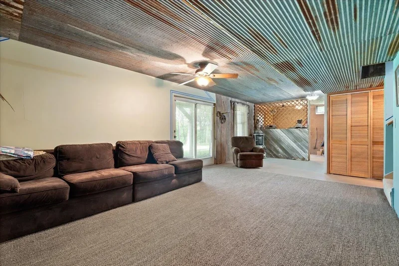 21586 Goode Avenue, GLENWOOD, IA 51534, Glenwood, Iowa, United States. - Photo 32
