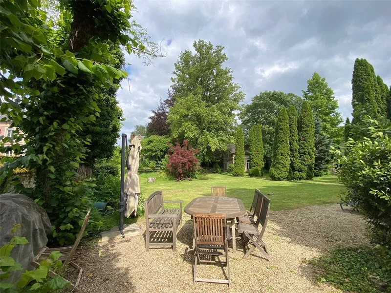 Historic Manor and Cottage in Picturesque Hauts-de-France Village