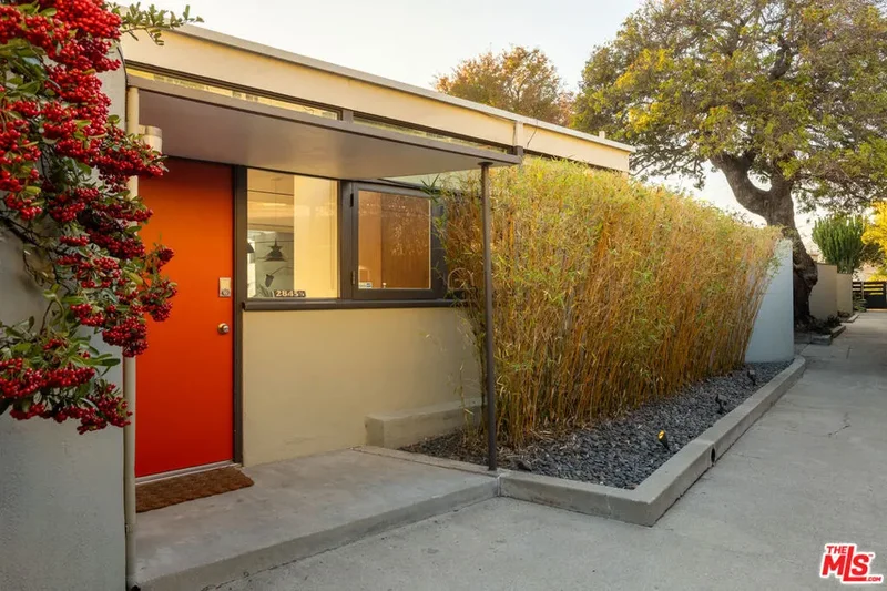 Condominium in Los Angeles