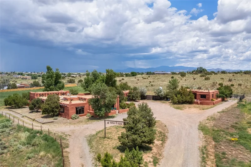 54 Rons Road, Santa Fe, NM 87508, Santa Fe, New Mexico, United States. - Photo 96