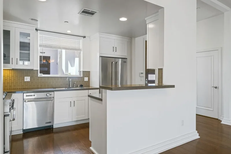 2512 28th Street 104, Santa Monica, CA 90405, Santa Monica, California, United States. - Photo 4