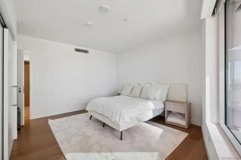888 W E St 1504, San Diego, California, United States. - Photo 16