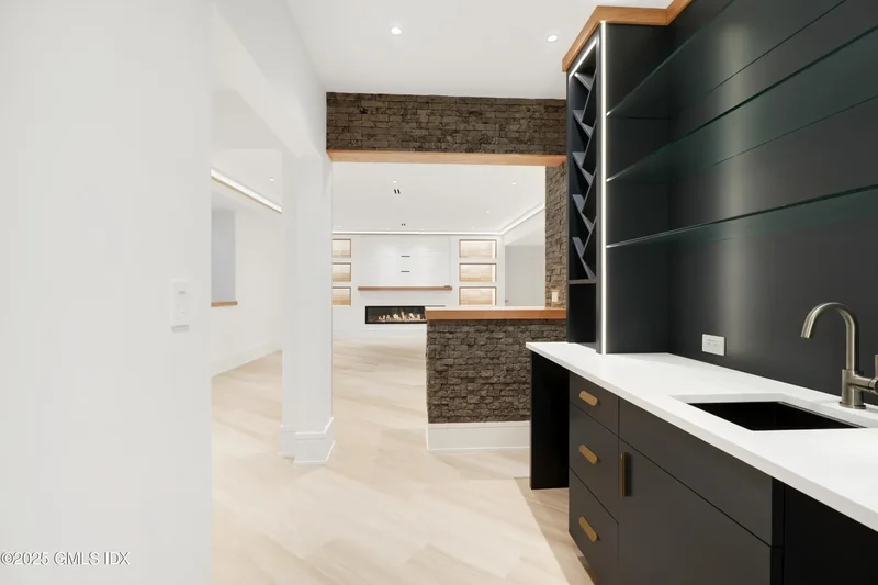 25 Dialstone Ln, Greenwich, Connecticut, United States. - Photo 26