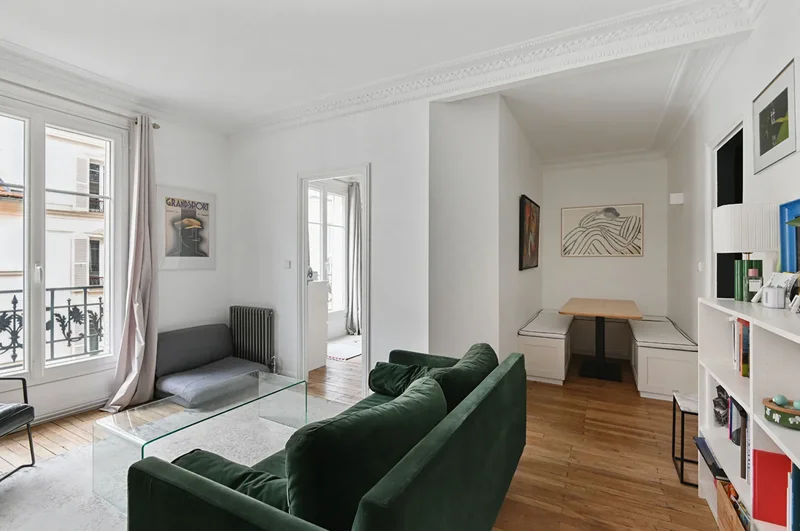 PARIS 75015 - Apartment - 61.75 m²