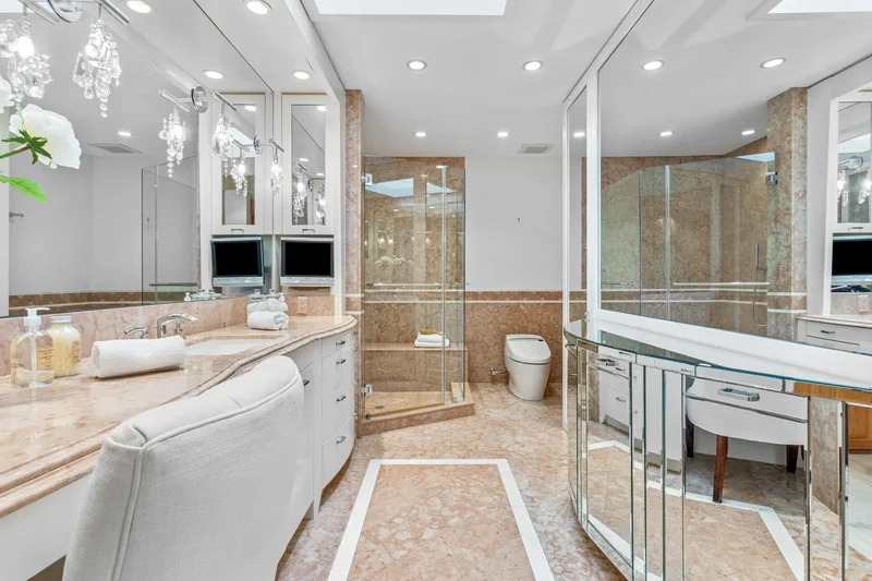 2 Sloans Curve Drive, Palm Beach, Florida, United States. - Photo 27