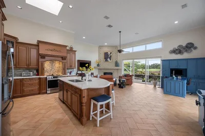 Thumbnail 13