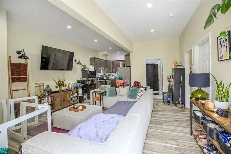 3632 W 59th Street, Los Angeles, California, United States. - Photo 7