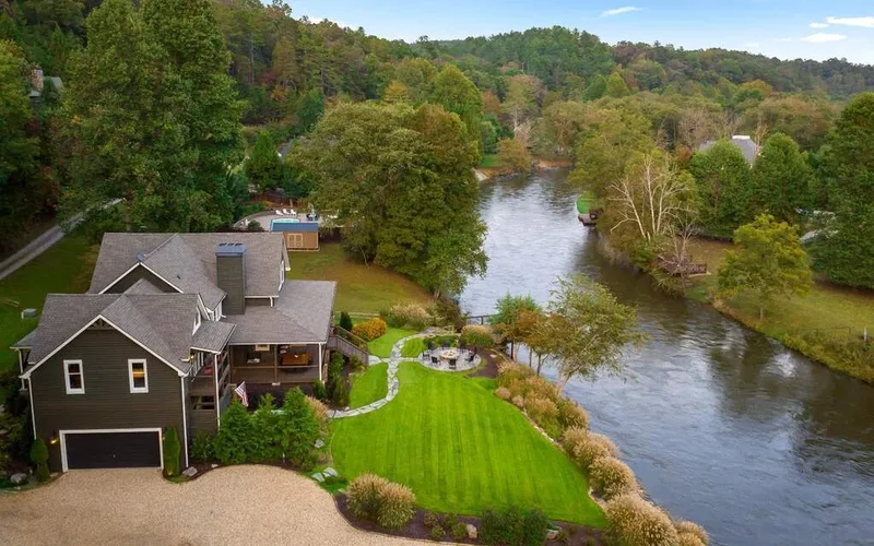 Mineral Bluff, Georgia, United States. - Photo 2