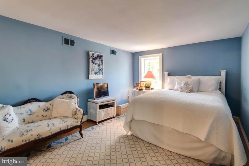 307 N Saint Asaph Street, Alexandria, VA 22314, Alexandria, Virginia, United States. - Photo 9