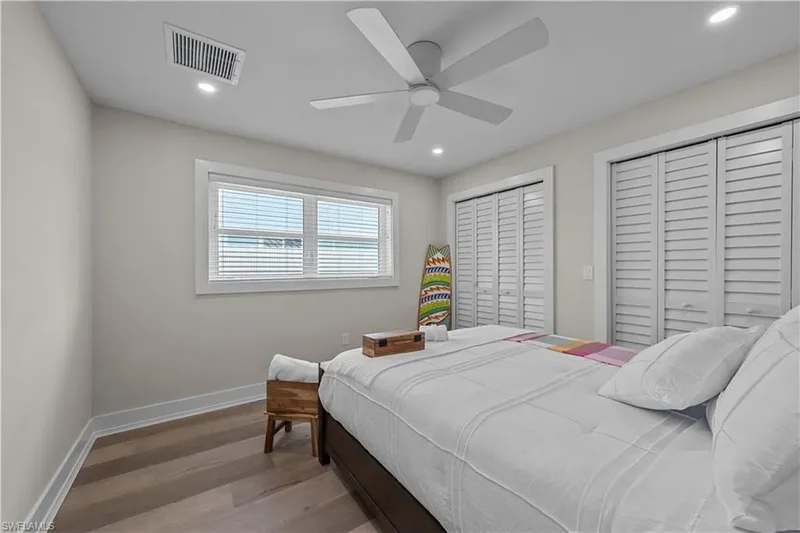 7987, Fort Myers Beach, Florida, United States. - Photo 1