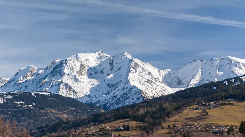74920 Combloux, France, Combloux, Auvergne-Rhône-Alpes, France. - Photo 8