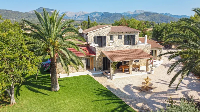 Renovated Finca With Tramuntana Views And Sustainable Living Near Binissalem