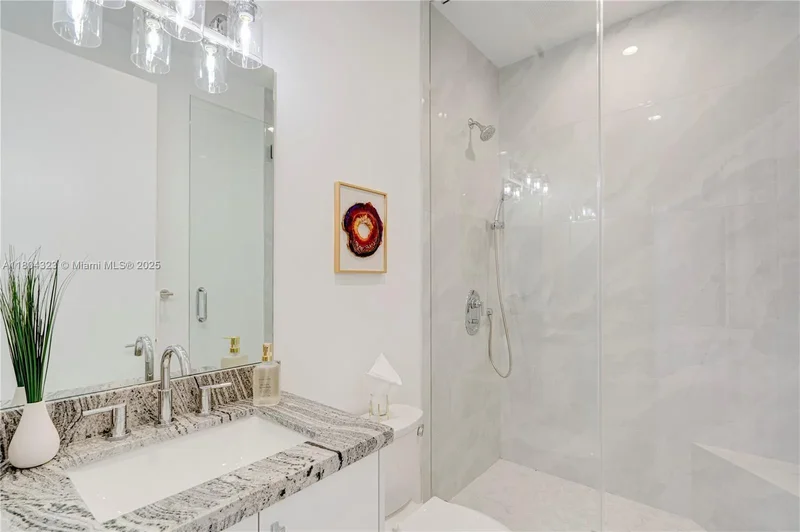 1805 NW 22nd Ct, Miami, Florida, United States. - Photo 36
