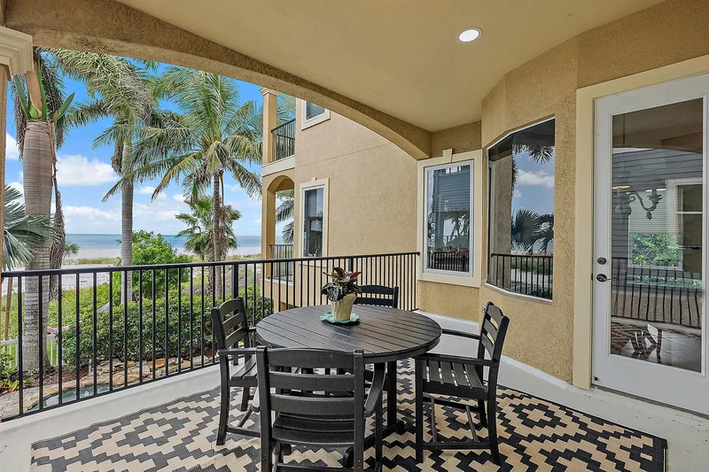 10048 Gulf Boulevard, Treasure Island, FL 33706, St. Pete Beach, Florida, United States. - Photo 19