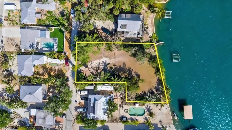 4851 Dolphin LN, Fort Myers Beach, Florida, United States. - Photo 7