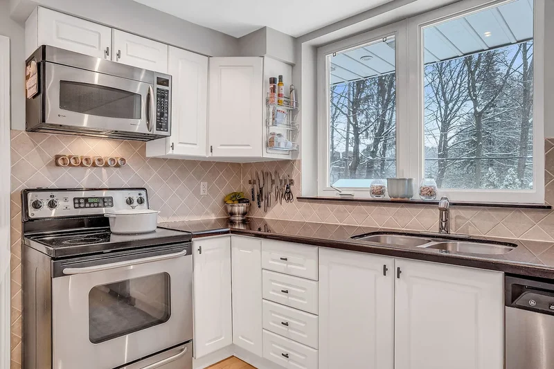 15 Addison Cres, Toronto, ON M3B 1K7, Toronto, Ontario, Canada. - Photo 28