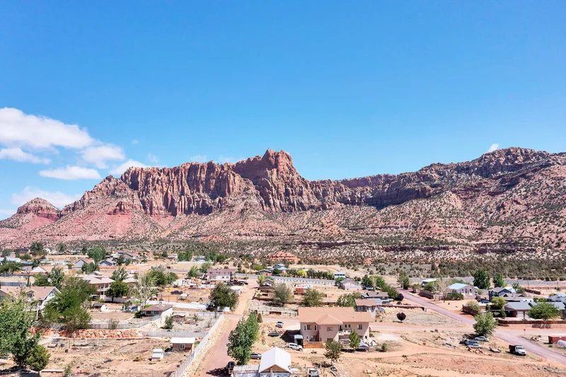 740 W Uzona Ave, Hildale, UT 84784, Hildale, Utah, United States. - Photo 4