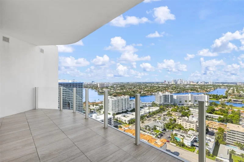 525 N Fort Lauderdale Beach Blvd 2201, Fort Lauderdale, Florida, United States. - Photo 37