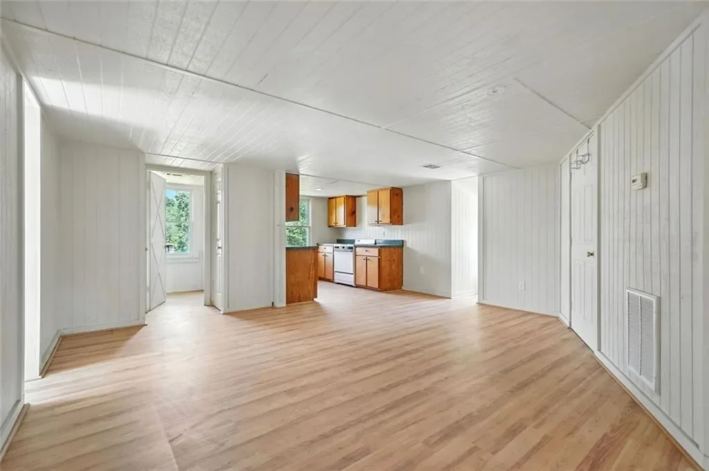 1092 Old Lathemtown Road, Canton, Georgia, United States. - Photo 62