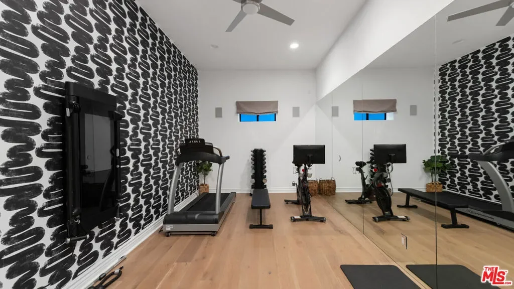 6110 Merritt Drive, Malibu, California, United States. - Photo 14