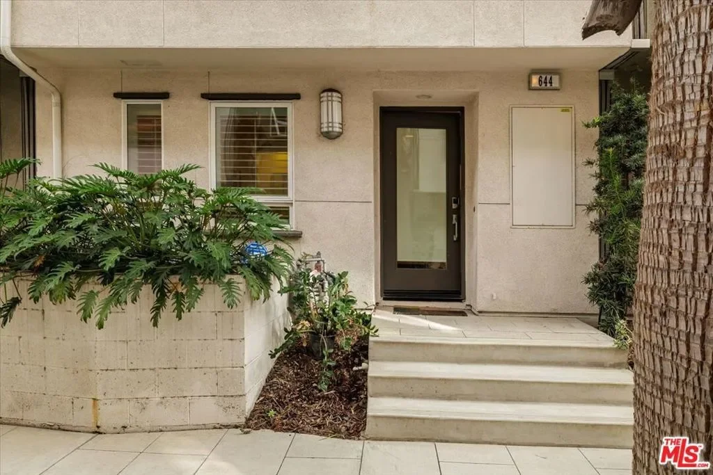 644 N Gramercy Place, Los Angeles, California, United States. - Photo 23