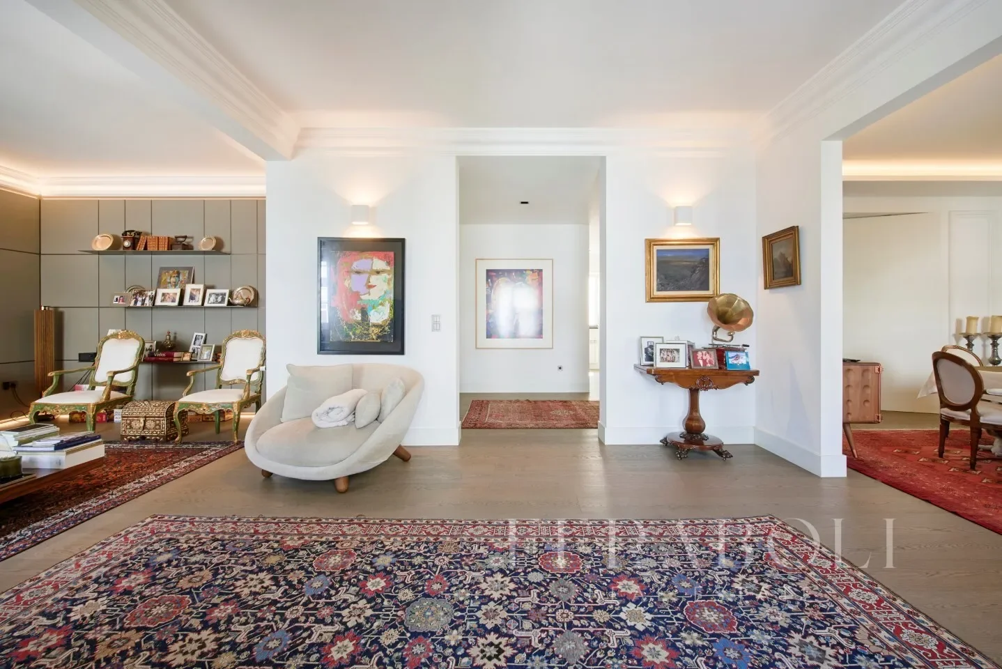 Gallery photo 12