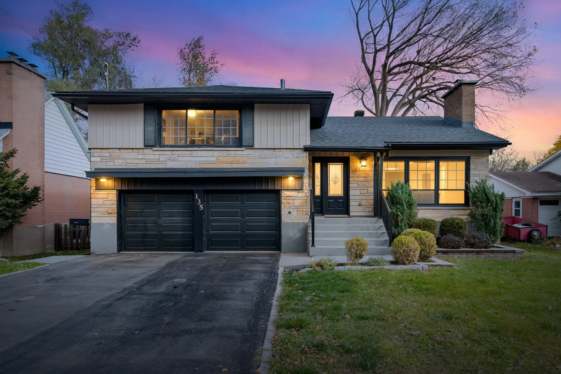Exterior photo 7