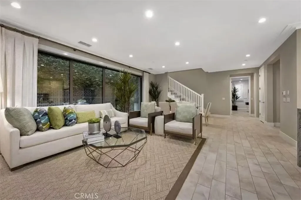 166 Villa Ridge, Irvine, California, United States. - Photo 3