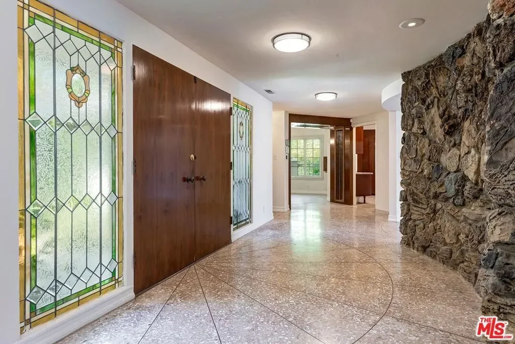 500 Leslie Lane, Beverly Hills, California, United States. - Photo 3