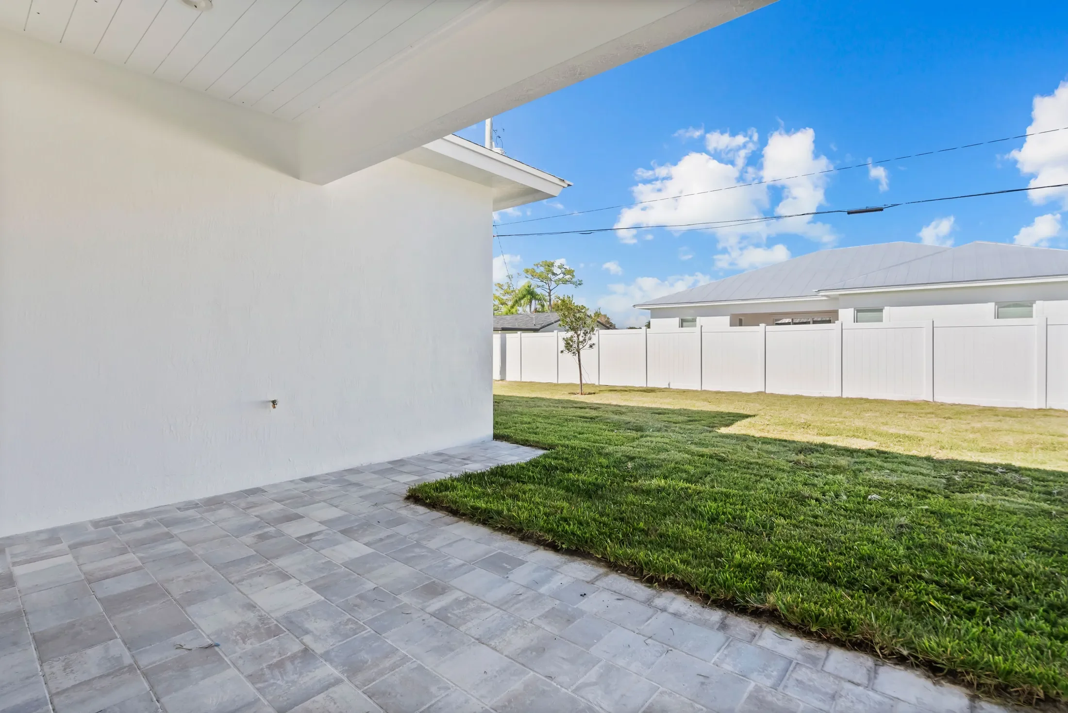 1083 NW 12th Terrace , Stuart, FL 34994, Stuart, Florida, United States. - Photo 11