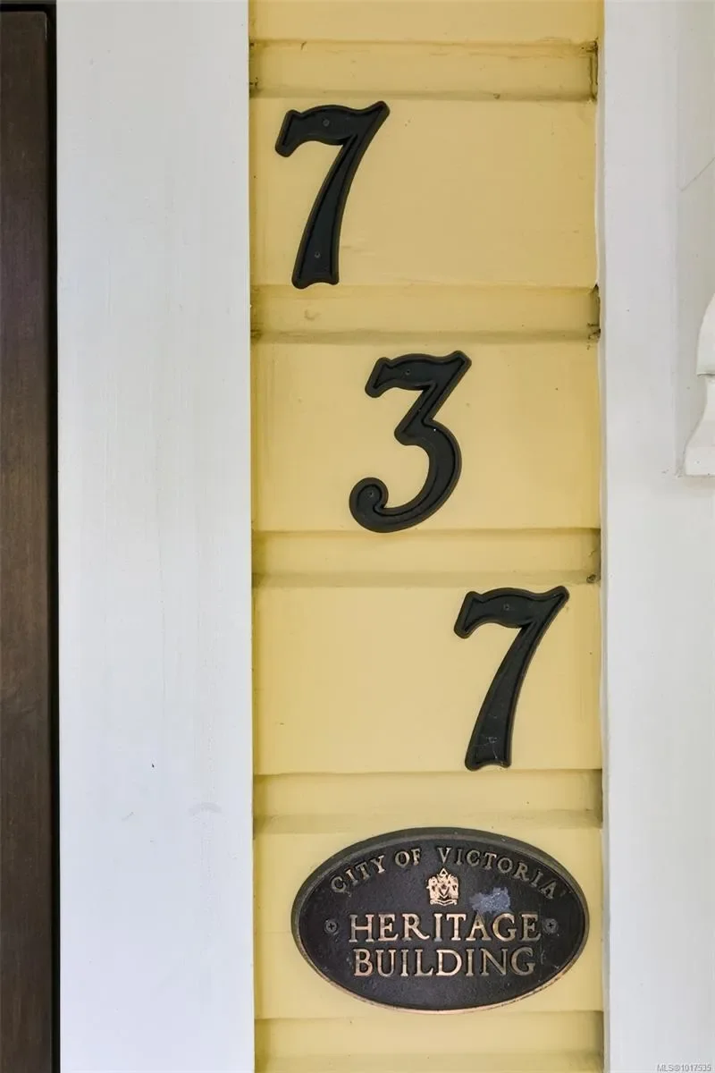 737 Vancouver St, Victoria, British Columbia, Canada. - Photo 80
