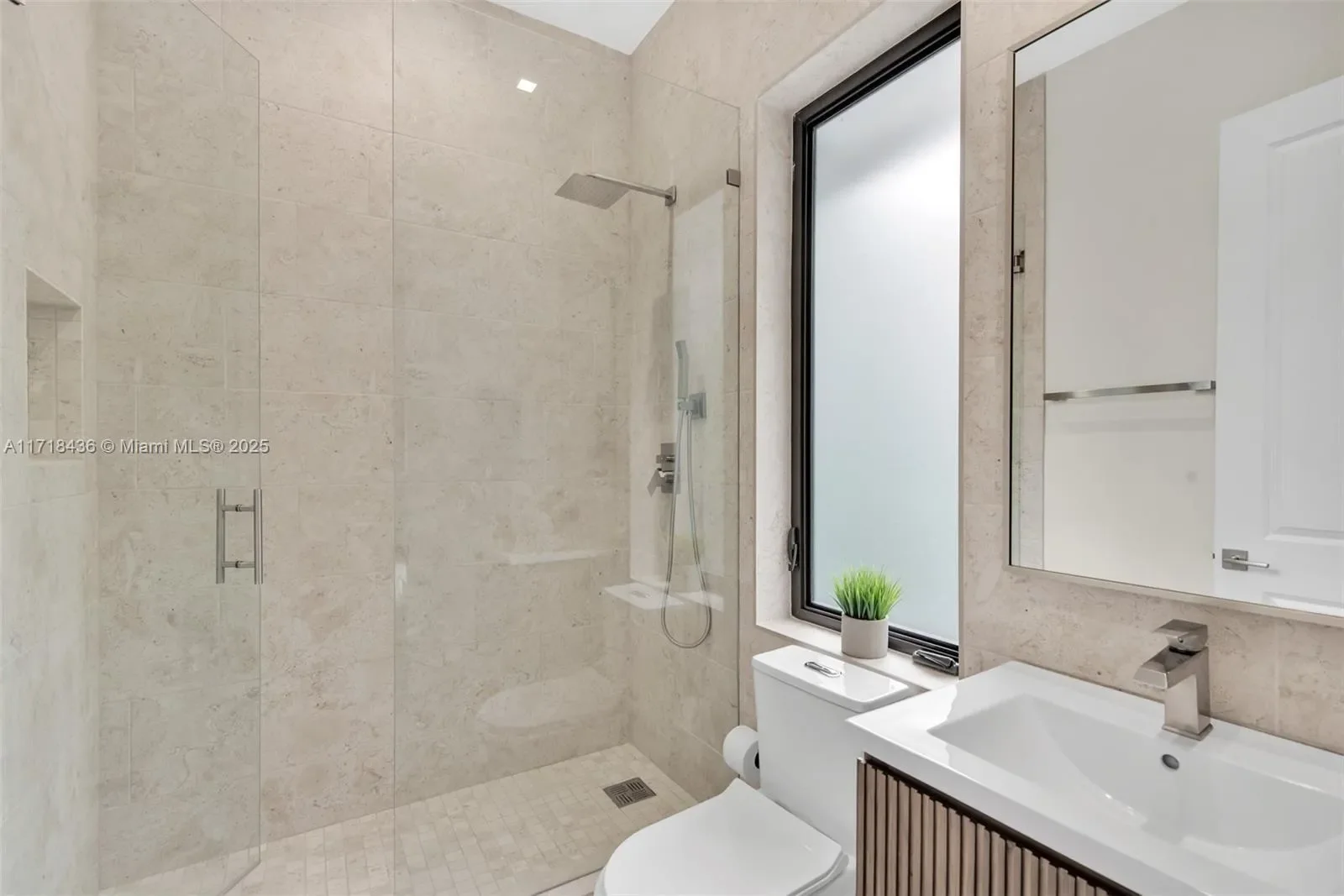 5753 SW 31st St, Miami, Florida, United States. - Photo 17