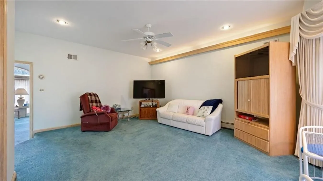 16 Nicolosi, New York, New York, United States. - Photo 19