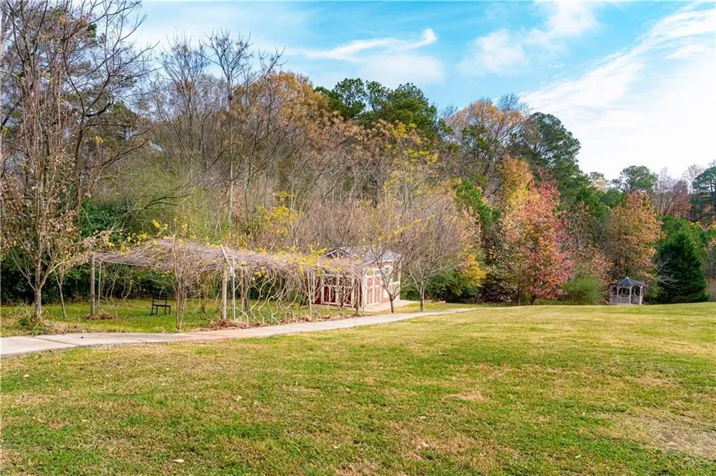 8105 Jot Em Down Road, Gainesville, Georgia, United States. - Hero Image