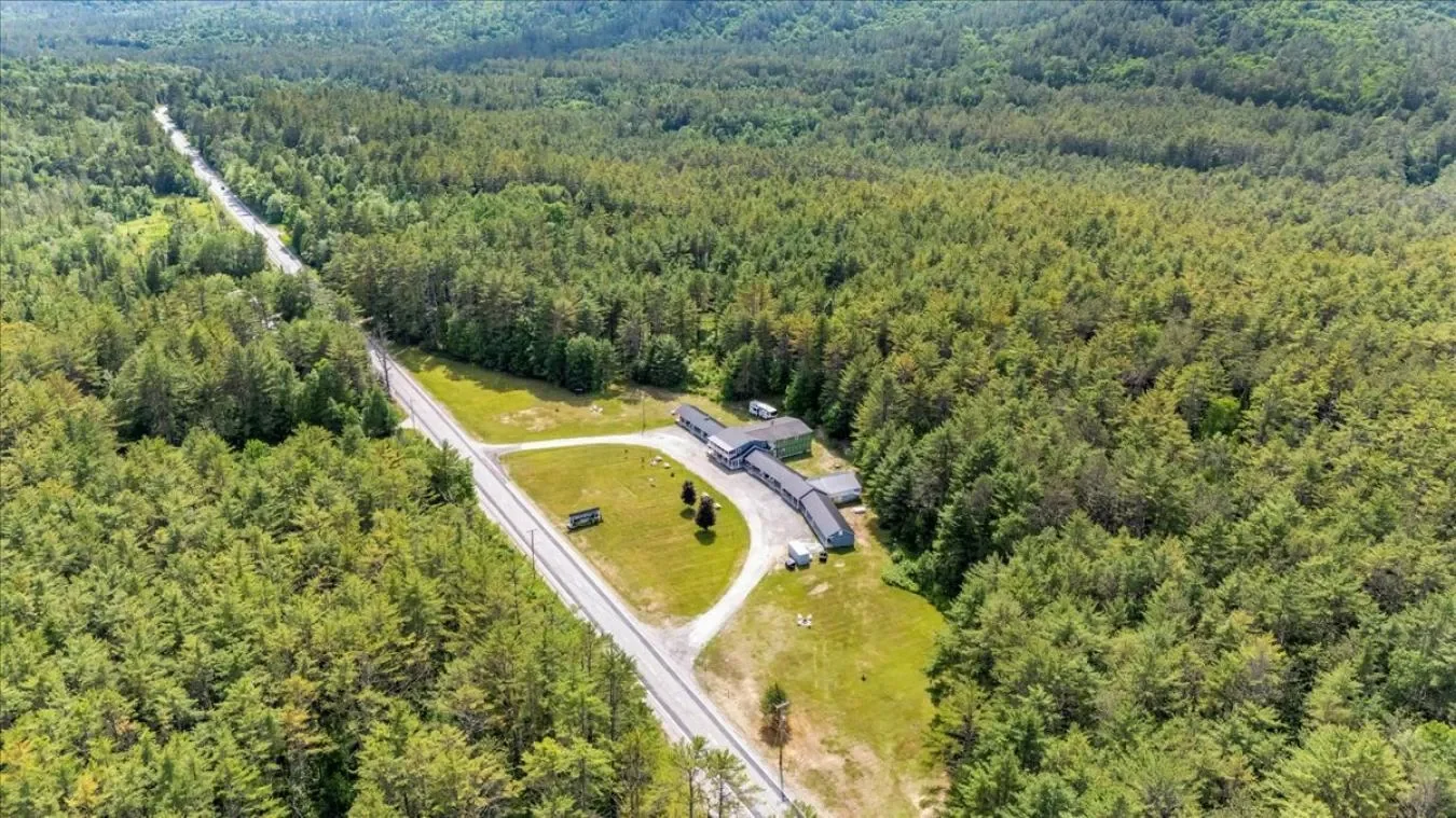 2455 US-9, Schroon Lake, New York, United States. - Photo 32