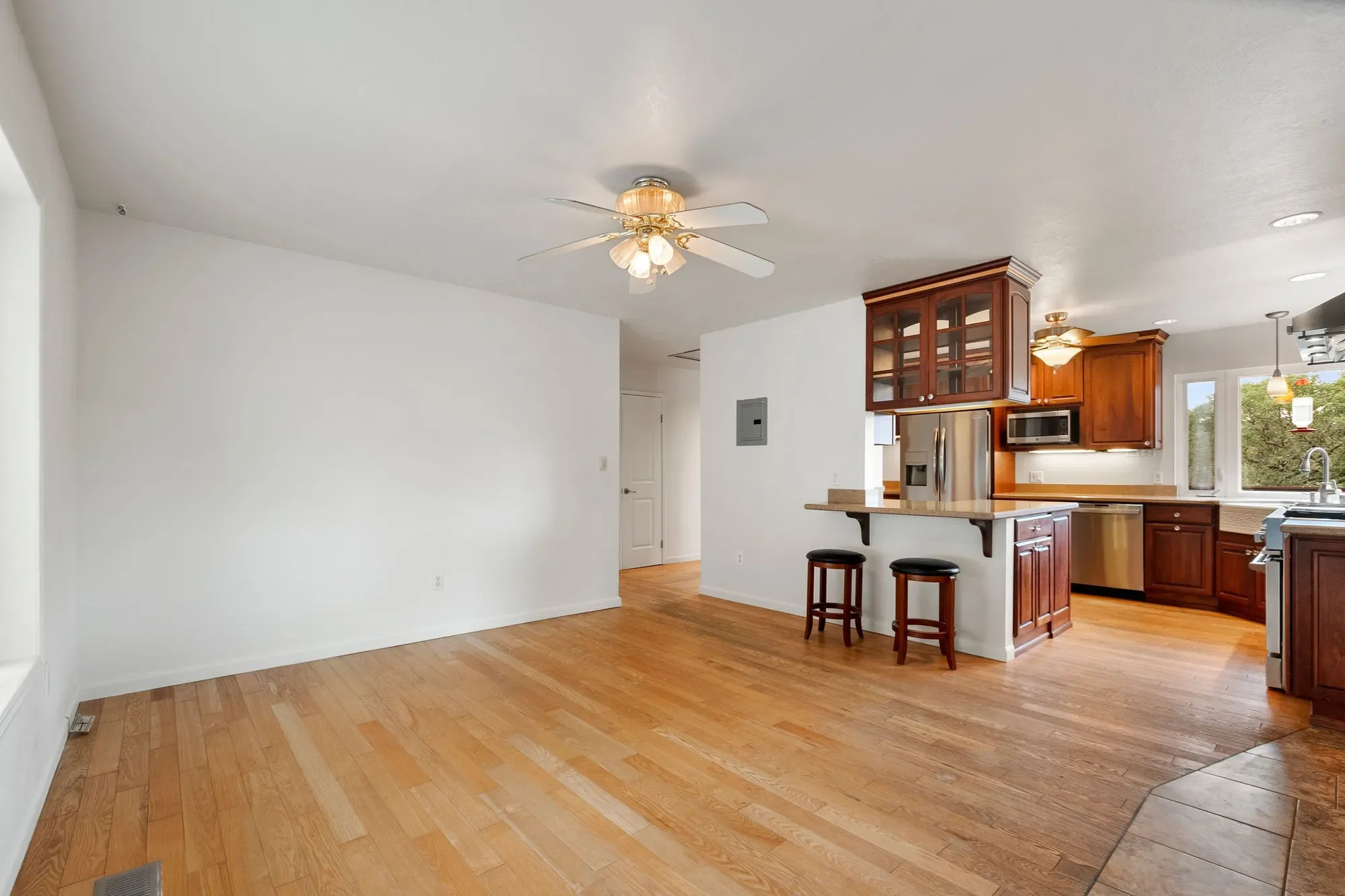Gallery photo 3
