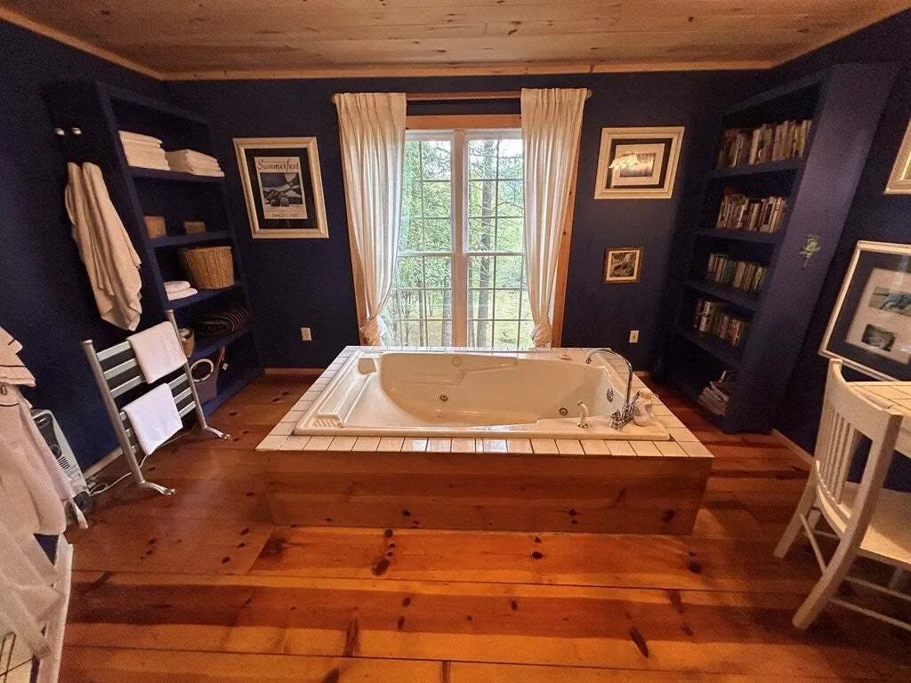Gallery photo 3