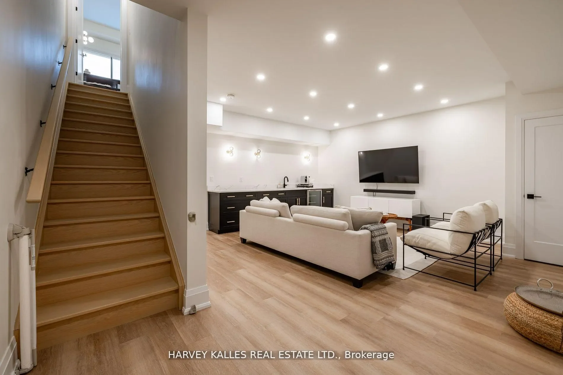 Gallery photo 10