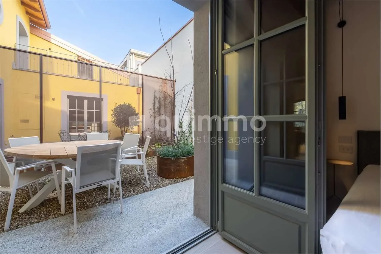 Exterior photo 2