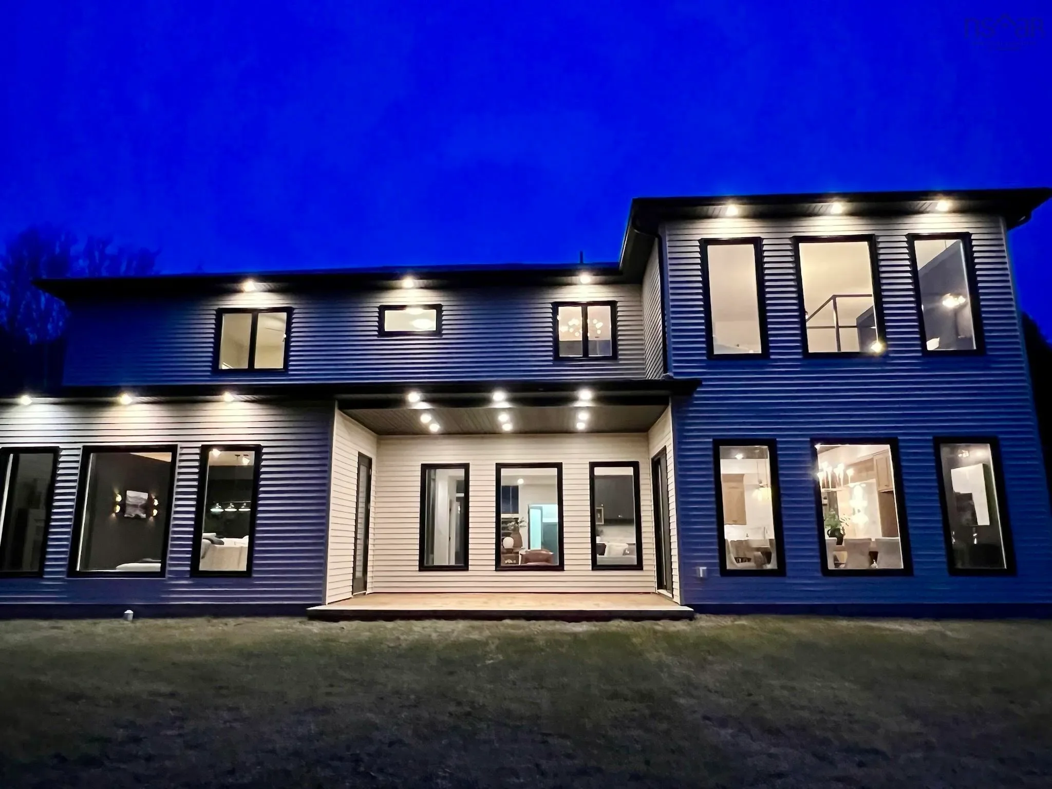 Exterior photo 3
