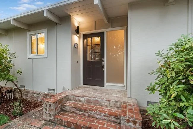 3902 Laguna, Palo Alto, California, United States. - Photo 25