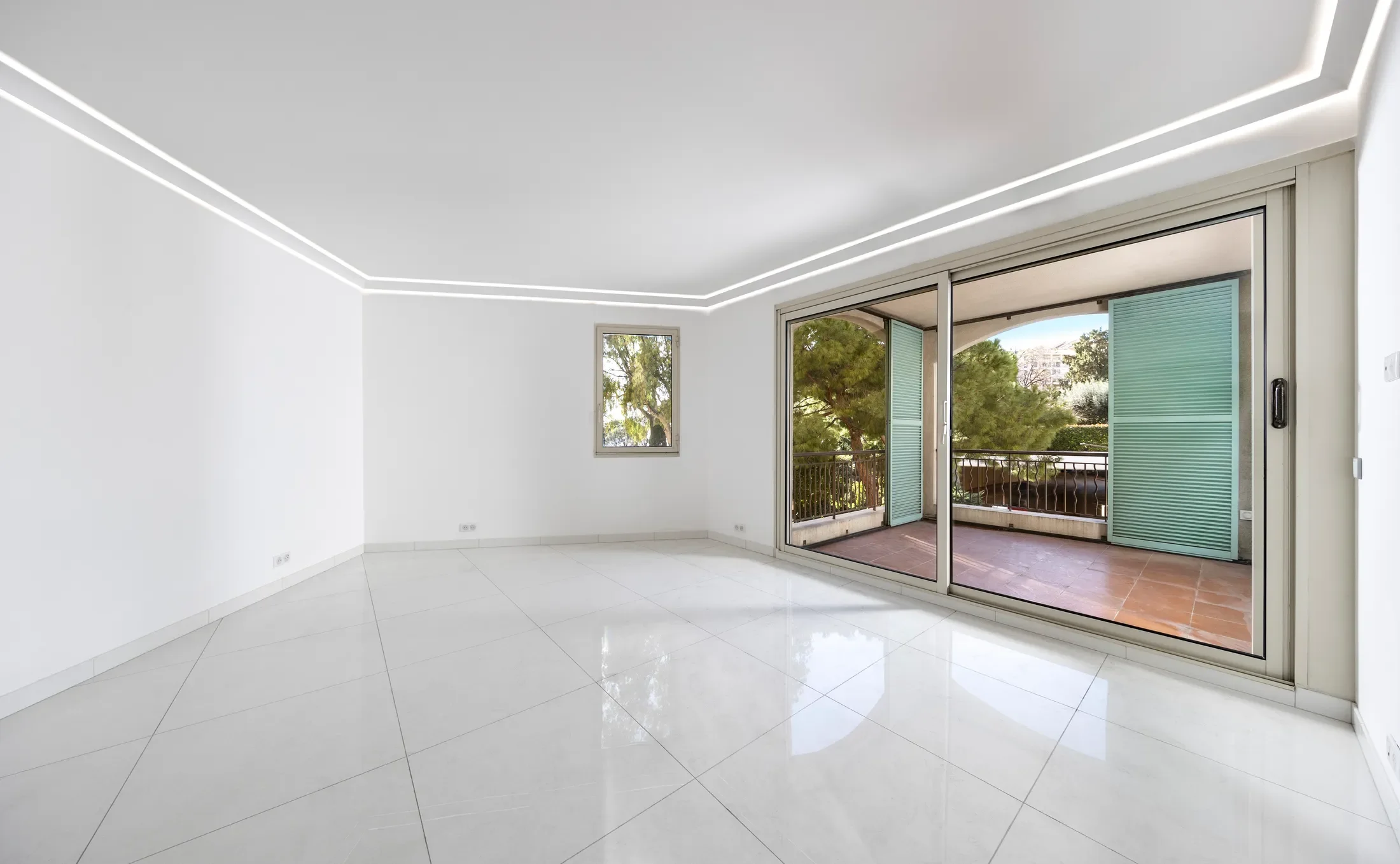 13 Av. des Papalins, 98000 Monaco, Monaco, Monaco. - Hero Image