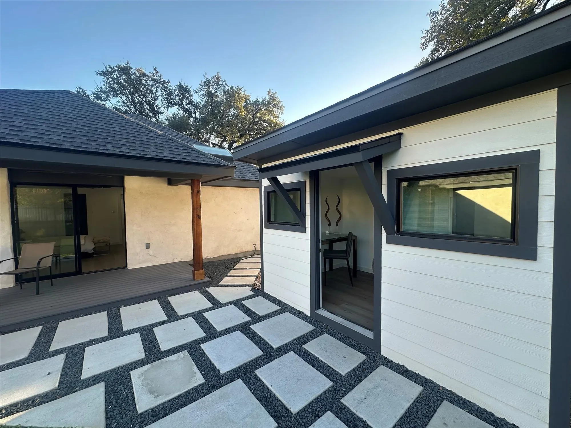 4910 Woodcreek RD, Austin, Texas, United States. - Photo 28