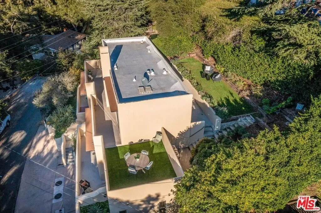 25648 Timpangos Drive, Hidden Hills, California, United States. - Photo 20