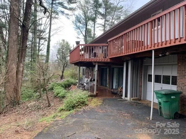 101 LAKEMONT Drive, Flat Rock, NC 28731, Flat Rock, North Carolina, United States. - Photo 18