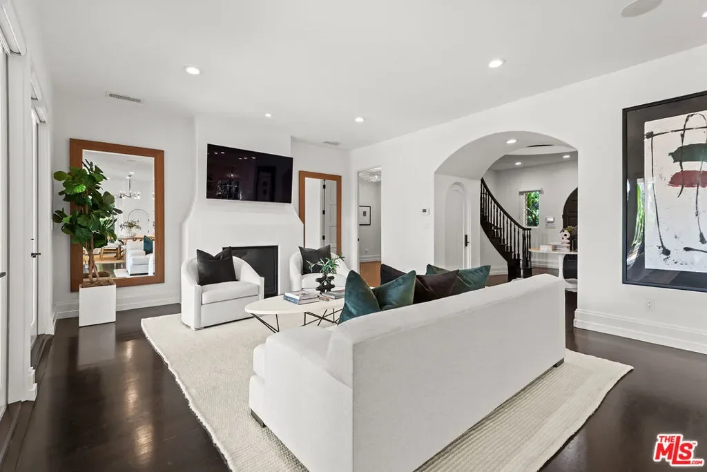 9928 Toluca Lake Avenue, Los Angeles, California, United States. - Photo 41