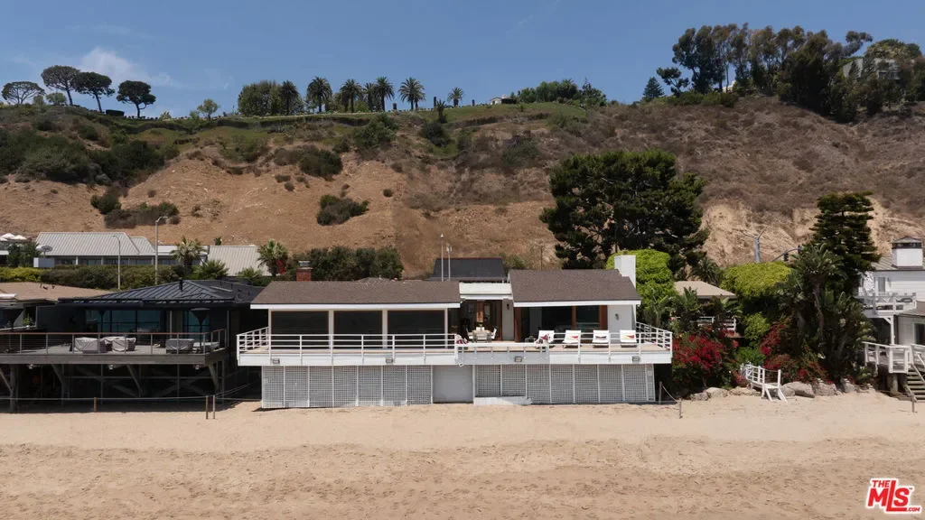 23018 Pacific Coast Highway, Malibu, California, United States. - Photo 6