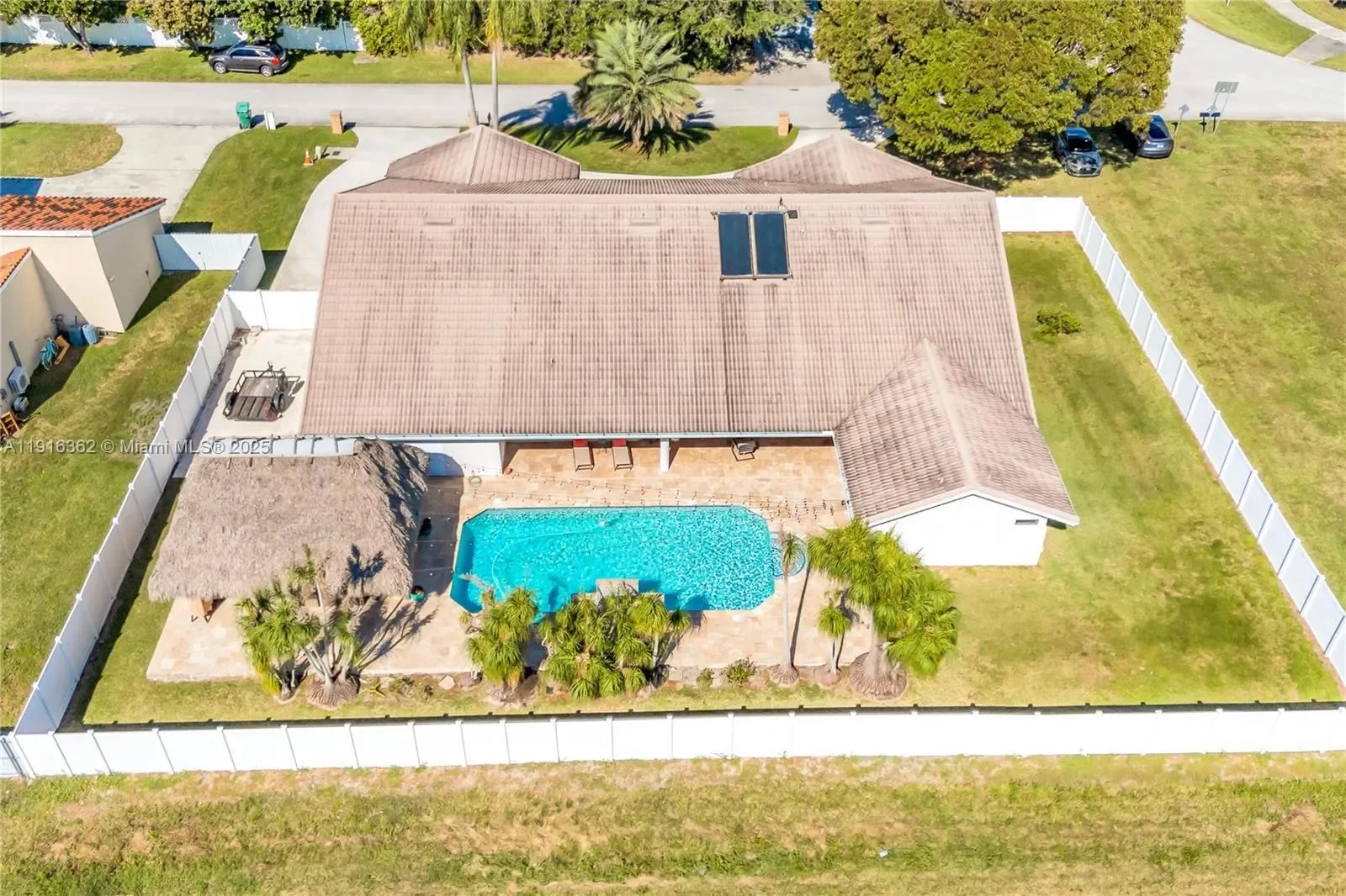 10700 SW 139th Rd, Miami, Florida, United States. - Photo 53