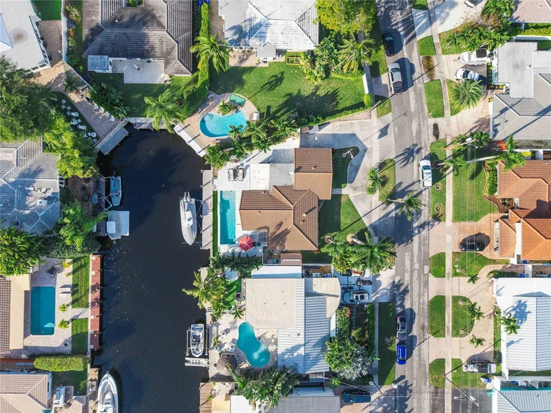 Single Family Residence in Pompano Beach